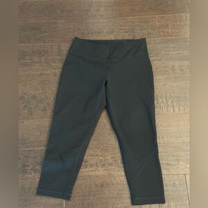 Zella crop legging, size M